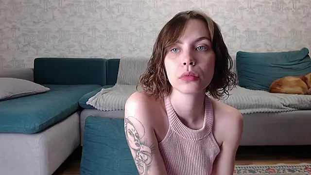 Snapshot of milly_ross chatting on November 2025 10:26:02 AM milly ross online show from November 2025 10:26:02 AM