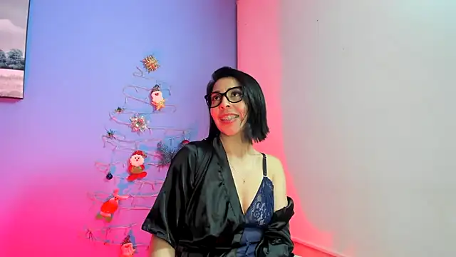 Snapshot of AdelleLennox_cg chatting on December 2024 05:51:01 AM AdelleLennox cg online show from December 2024 05:51:01 AM