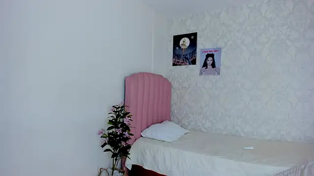 Snapshot of Adria_ross chatting on January 2026 01:16:02 PM Adria ross online show from January 2026 01:16:02 PM