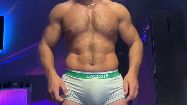 KarlosRichi online show from November 2025 03:40:02 AM