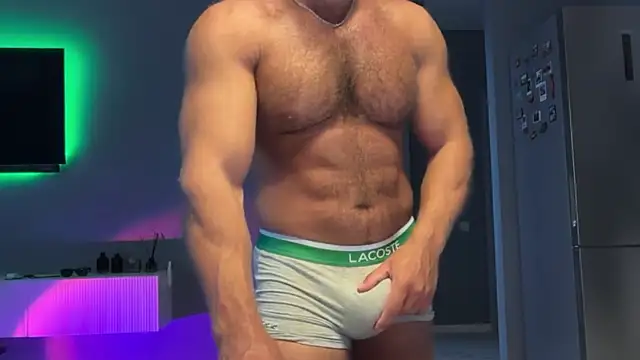 KarlosRichi online show from May 2026 02:09:02 AM