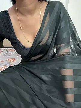 Snapshot of AASHI66 chatting on February 2025 04:43:01 PM AASHI66 online show from February 2025 04:43:01 PM