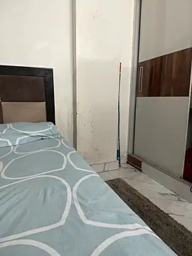 Snapshot of AASHI66 chatting on February 2025 10:54:01 AM AASHI66 online show from February 2025 10:54:01 AM