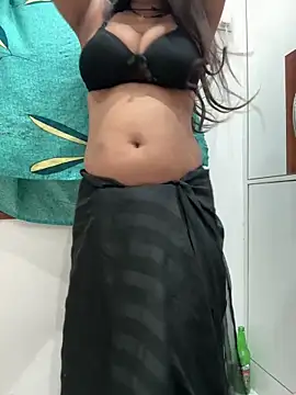 Snapshot of AASHI66 chatting on October 2025 06:39:02 PM AASHI66 online show from October 2025 06:39:02 PM