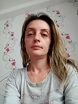 SophyGirl online show from March 2026 12:43:02 PM