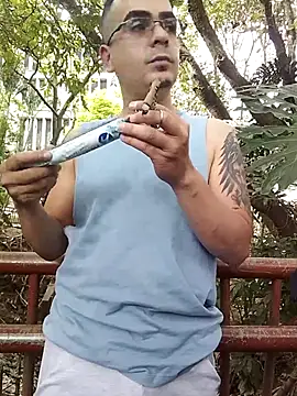 FeloBad online show from July 2026 08:33:01 PM