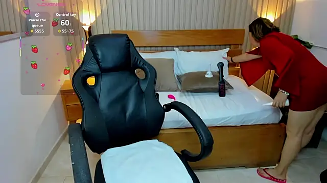 luciana ballesteros  online show from April 2026 12:32:02 PM