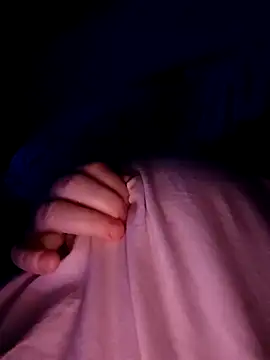 Snapshot of poussychats chatting on December 2024 10:19:01 PM poussychats online show from December 2024 10:19:01 PM