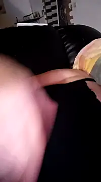 Snapshot of poussychats chatting on February 2025 08:20:02 PM poussychats online show from February 2025 08:20:02 PM