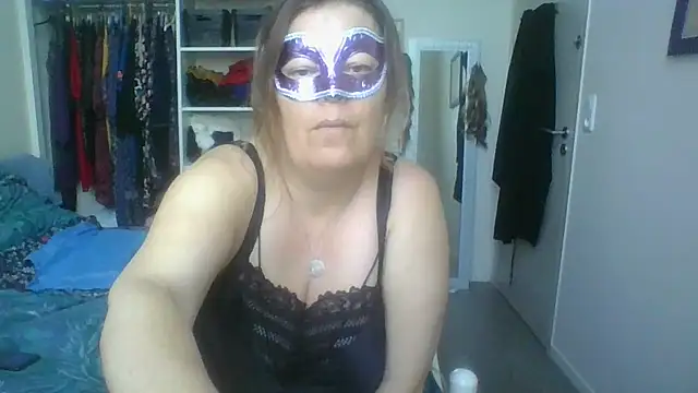 blueblush online show from February 2025 07:56:02 AM