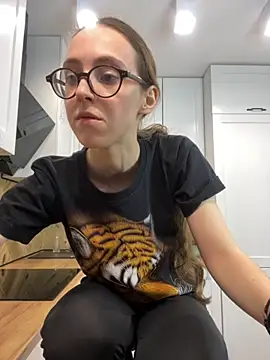 MartiniiSelenna online show from September 2025 05:40:01 AM