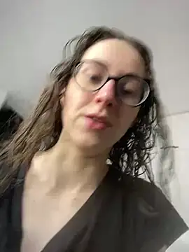 MartiniiSelenna online show from February 2026 06:43:02 AM