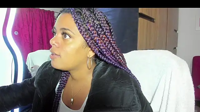 ladyrd1 online show from November 2025 03:50:01 AM