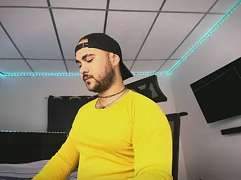 Snapshot of Sebas-hott chatting on February 2026 09:09:02 PM Sebas-hott online show from February 2026 09:09:02 PM