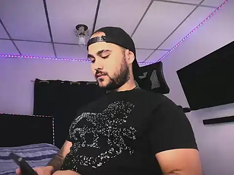 Snapshot of Sebas-hott chatting on February 2026 11:45:02 PM Sebas-hott online show from February 2026 11:45:02 PM