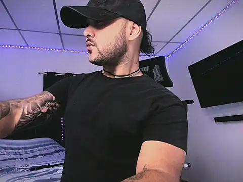 Snapshot of Sebas-hott chatting on February 2026 12:09:01 AM Sebas-hott online show from February 2026 12:09:01 AM