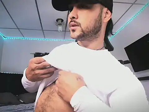 Snapshot of Sebas-hott chatting on February 2026 09:48:02 PM Sebas-hott online show from February 2026 09:48:02 PM