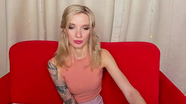 Snapshot of AlinaLovelyX chatting on September 2025 01:20:01 AM AlinaLovelyX online show from September 2025 01:20:01 AM