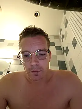 Snapshot of Boyka187@xh chatting on December 2025 02:18:01 AM Boyka187xh online show from December 2025 02:18:01 AM