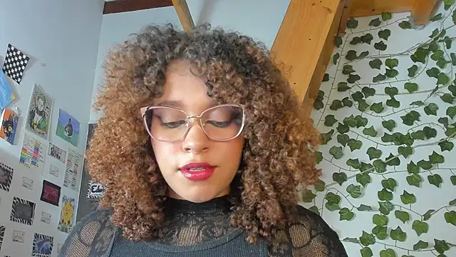 Snapshot of Ada_gales_ chatting on December 2024 02:53:01 AM Ada gales  online show from December 2024 02:53:01 AM