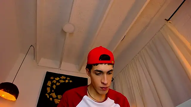 Snapshot of Angel_Snowhotxxx chatting on December 2024 08:40:01 PM Angel Snowhotxxx online show from December 2024 08:40:01 PM