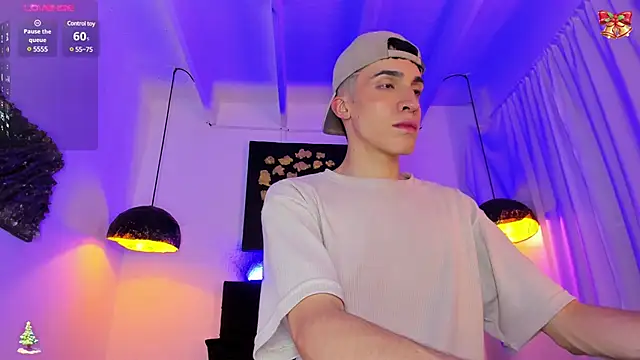 Snapshot of Angel_Snowhotxxx chatting on December 2024 10:51:01 PM Angel Snowhotxxx online show from December 2024 10:51:01 PM