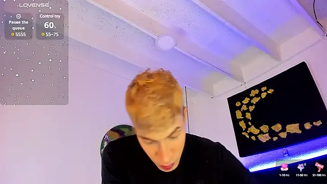 Snapshot of Angel_Snowhotxxx chatting on February 2025 03:53:01 AM Angel Snowhotxxx online show from February 2025 03:53:01 AM