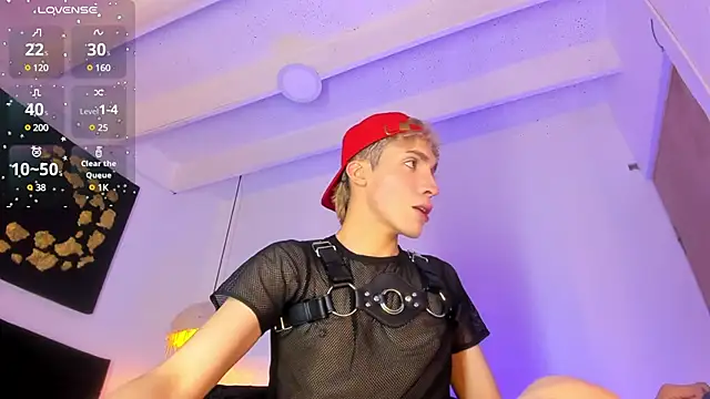 Snapshot of Angel_Snowhotxxx chatting on March 2025 06:53:02 AM Angel Snowhotxxx online show from March 2025 06:53:02 AM