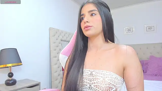 Snapshot of carlaperez_ chatting on November 2025 01:06:01 AM carlaperez online show from November 2025 01:06:01 AM