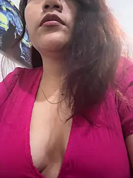 ZUCAAT online show from February 2026 03:37:02 AM