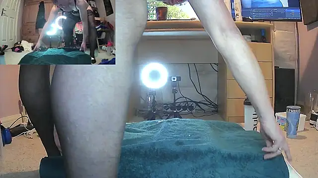 Snapshot of ClairTS chatting on December 2024 07:54:02 PM ClairTS online show from December 2024 07:54:02 PM