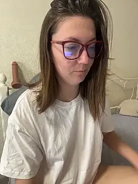 BeatriceTender online show from April 2026 08:51:01 PM