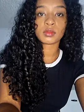 avellanatammy online show from April 2026 01:03:01 AM