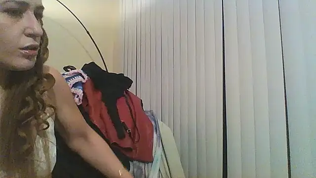 Snapshot of halobabe7620 chatting on December 2024 03:25:02 AM halobabe7620 online show from December 2024 03:25:02 AM