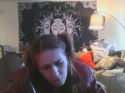 Snapshot of halobabe7620 chatting on December 2024 05:07:02 PM halobabe7620 online show from December 2024 05:07:02 PM