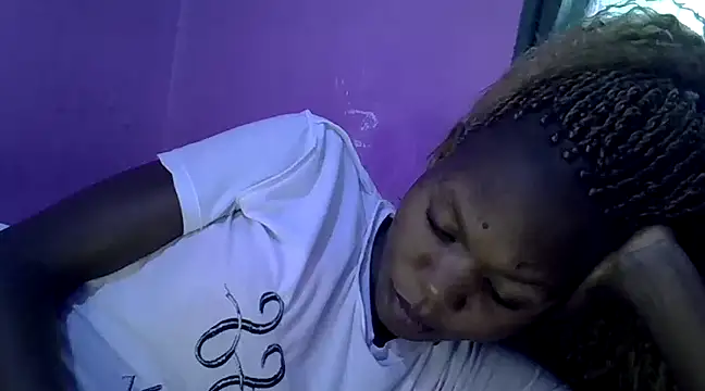 Snapshot of Cute_tamara chatting on December 2024 09:02:01 AM Cute tamara online show from December 2024 09:02:01 AM