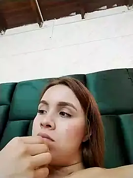 Taiissa  online show from January 2025 01:33:02 PM