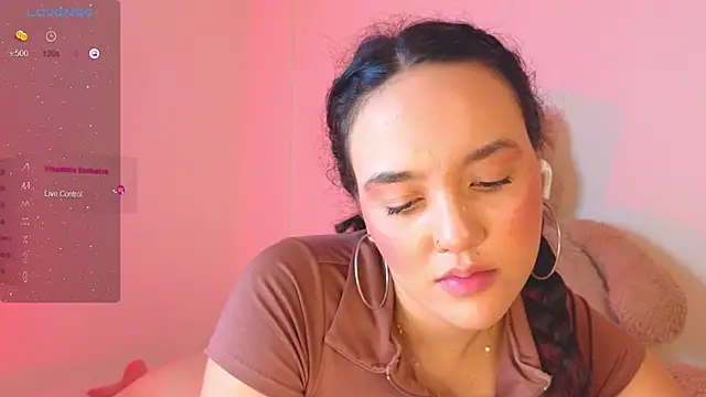 Snapshot of milly_03 chatting on February 2025 08:31:02 AM milly 03 online show from February 2025 08:31:02 AM