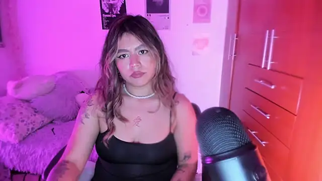 StephaniFox online show from April 2026 03:32:01 AM