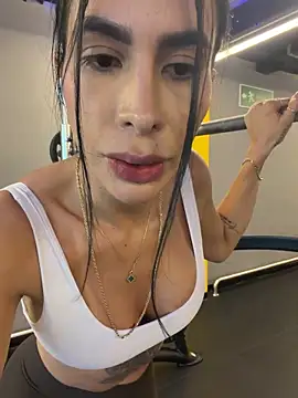 Dj scarlettmorreti online show from May 2026 06:20:01 PM