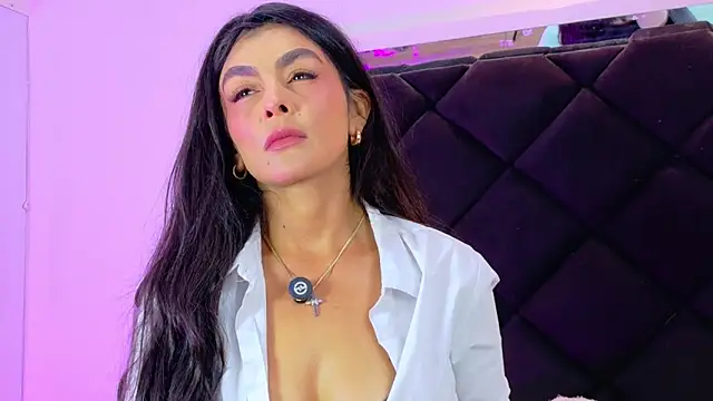 Holly Brensonexx  online show from March 2026 12:33:01 PM