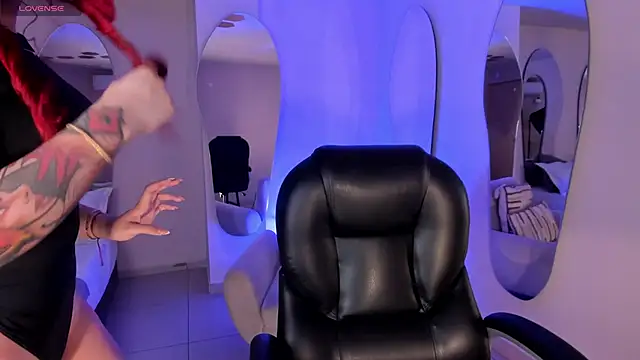 ViolettCastel online show from October 2025 07:10:02 PM