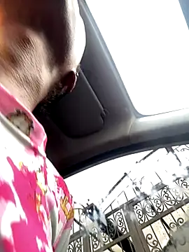 Snapshot of sweetsarabig22cm chatting on November 2025 06:32:01 PM sweetsarabig22cm online show from November 2025 06:32:01 PM