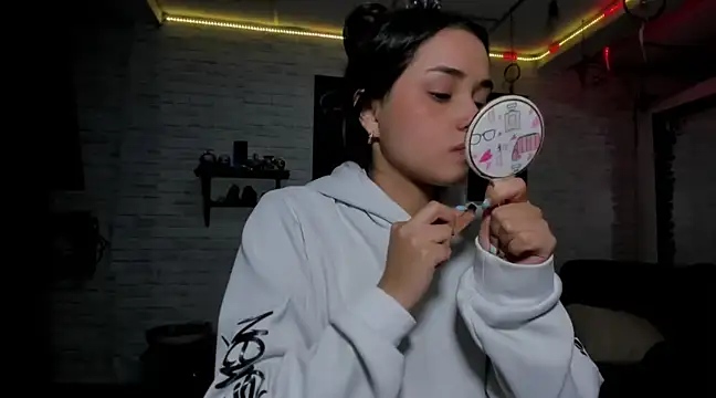 Kimmymadison- online show from December 2024 11:13:02 PM