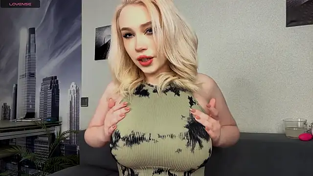 AsteriaHamel online show from January 2026 02:04:01 AM