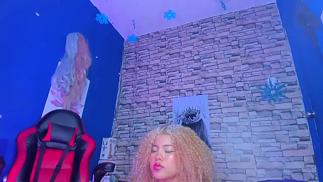 sofiacastillo01 online show from March 2025 11:23:01 PM