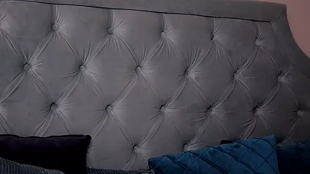 Snapshot of LucyAddison chatting on February 2025 10:49:02 AM LucyAddison online show from February 2025 10:49:02 AM