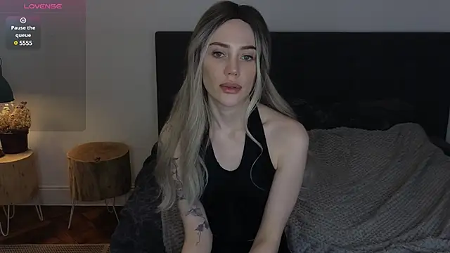 Sara Tranquil online show from December 2024 10:19:01 PM