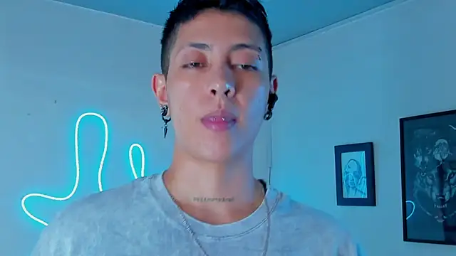 Aleja1214 online show from September 2025 01:05:02 AM