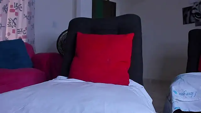 kerlysmith 24 online show from September 2025 08:45:02 PM